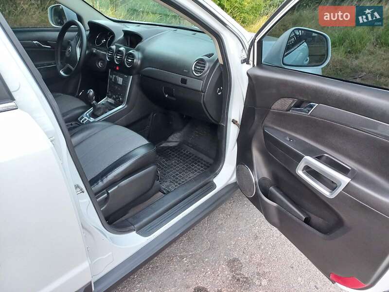 Внедорожник / Кроссовер Opel Antara 2013 в Тараще