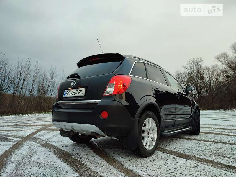 Внедорожник / Кроссовер Opel Antara 2011 в Новом Роздоле