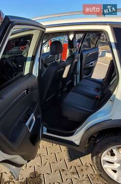 Внедорожник / Кроссовер Opel Antara 2009 в 