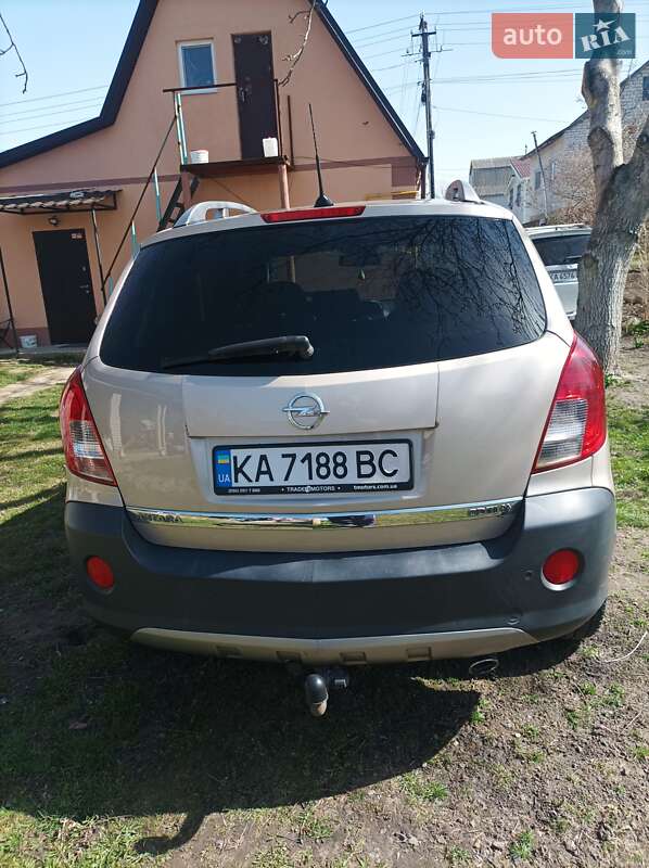 Внедорожник / Кроссовер Opel Antara 2012 в Киеве