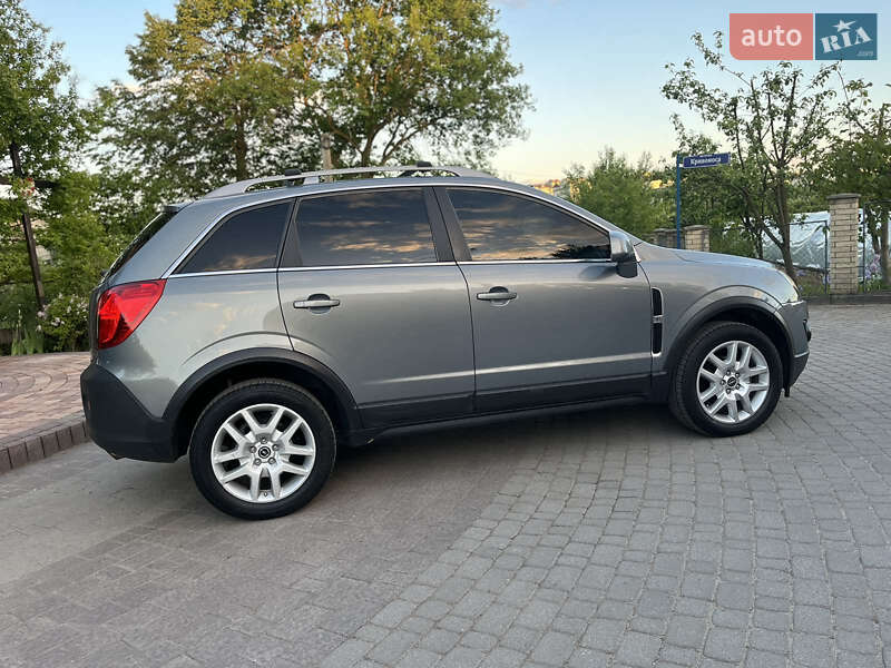 Позашляховик / Кросовер Opel Antara 2012 в Івано-Франківську
