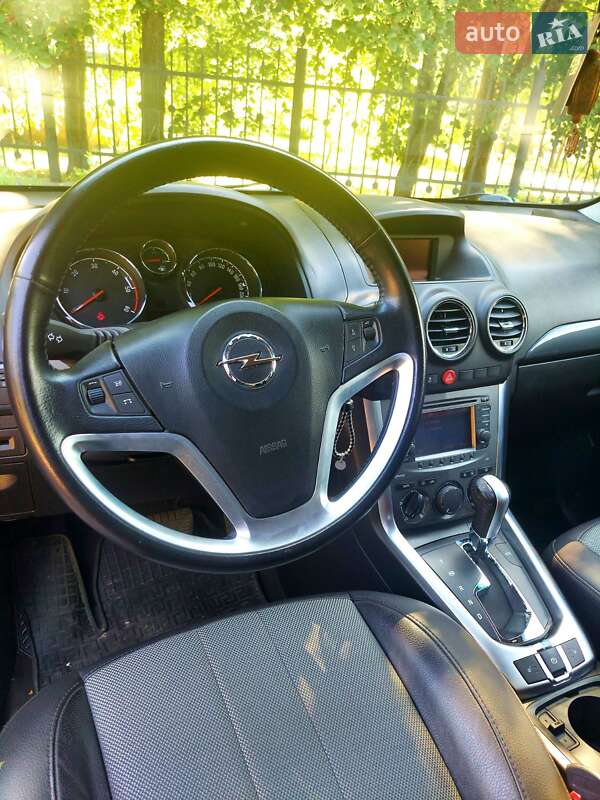 Внедорожник / Кроссовер Opel Antara 2012 в Миргороде