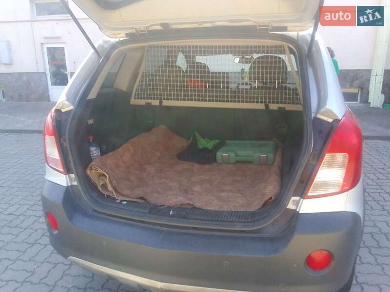 Внедорожник / Кроссовер Opel Antara 2011 в Черновцах