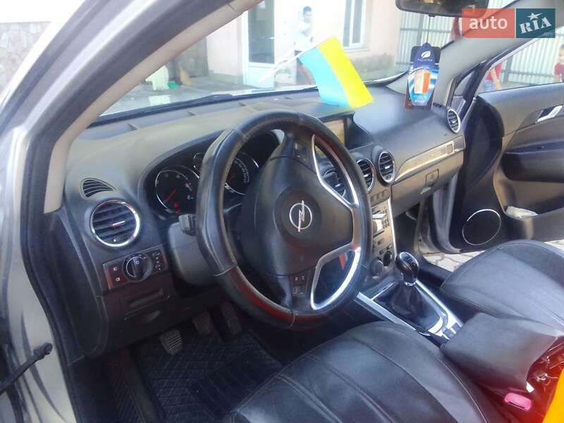 Внедорожник / Кроссовер Opel Antara 2011 в Черновцах