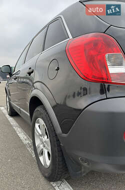 Внедорожник / Кроссовер Opel Antara 2012 в 