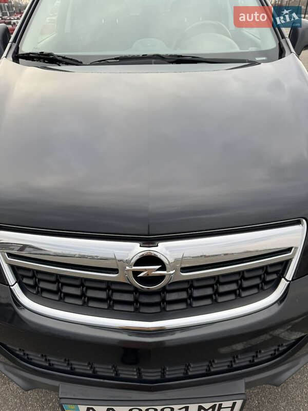 Позашляховик / Кросовер Opel Antara 2012 в Києві