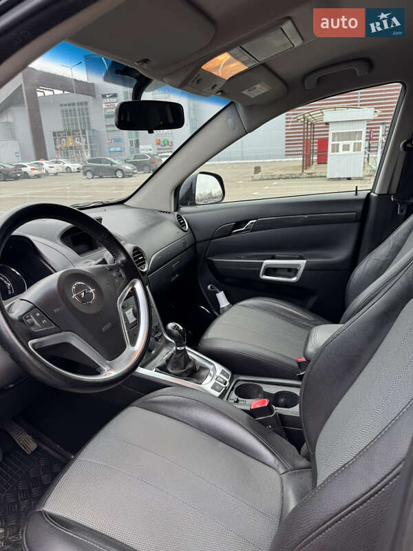 Позашляховик / Кросовер Opel Antara 2012 в Києві