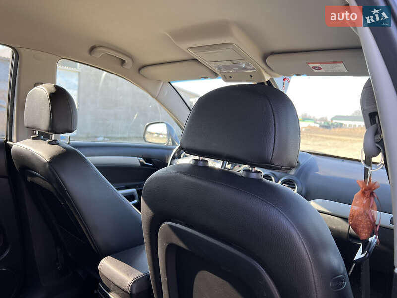 Внедорожник / Кроссовер Opel Antara 2012 в Редковцах
