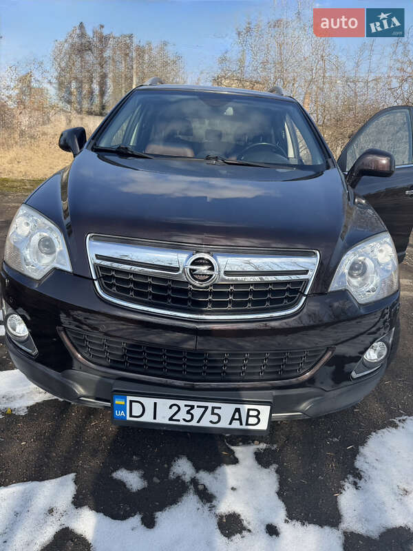 Позашляховик / Кросовер Opel Antara 2014 в 
