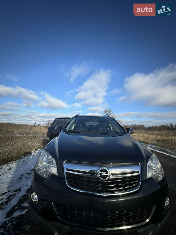 Внедорожник / Кроссовер Opel Antara 2011 в Олевске