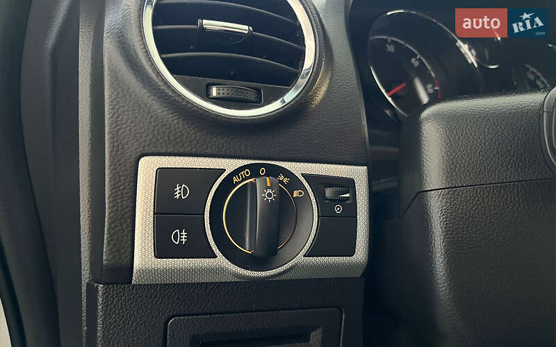 Внедорожник / Кроссовер Opel Antara 2011 в Шептицькому