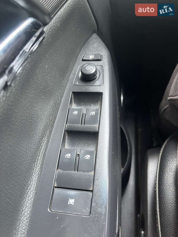 Внедорожник / Кроссовер Opel Antara 2008 в Черновцах