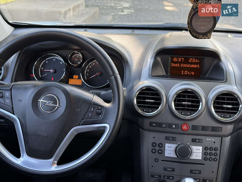 Позашляховик / Кросовер Opel Antara 2006 в Миколаєві