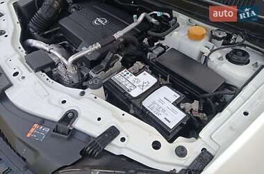 Внедорожник / Кроссовер Opel Antara 2012 в 