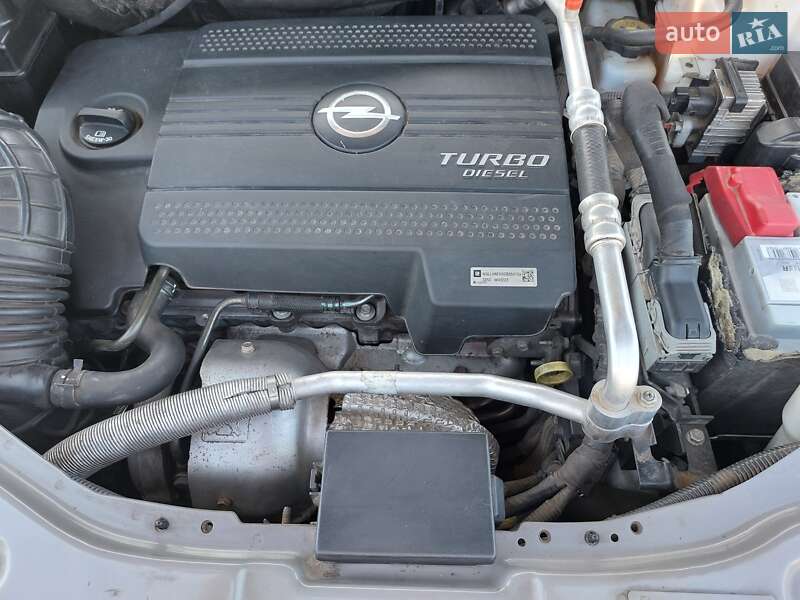 Внедорожник / Кроссовер Opel Antara 2013 в Николаеве