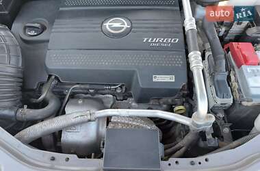 Внедорожник / Кроссовер Opel Antara 2013 в 
