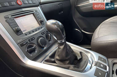 Позашляховик / Кросовер Opel Antara 2012 в 