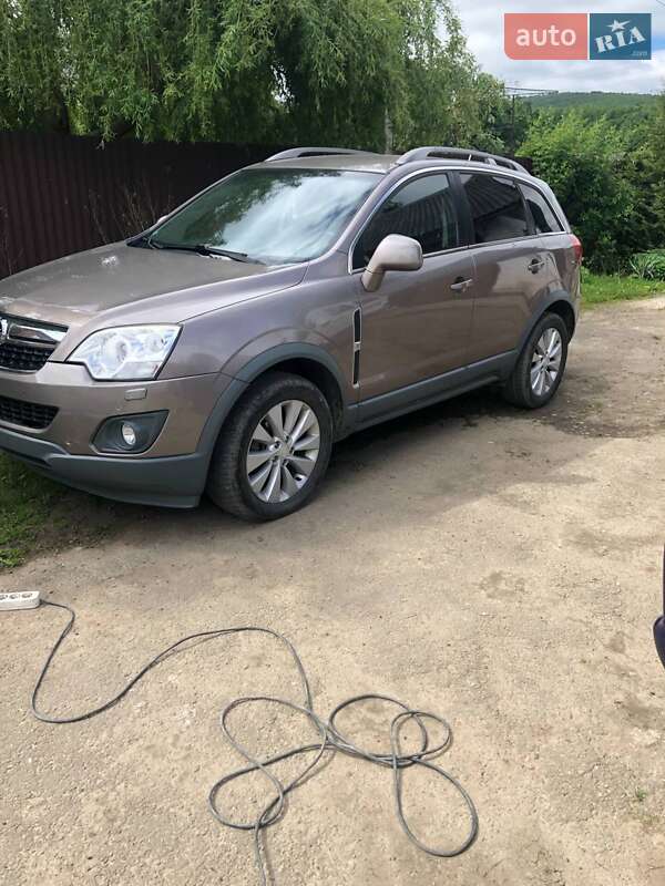 Внедорожник / Кроссовер Opel Antara 2014 в 