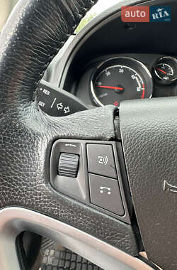 Внедорожник / Кроссовер Opel Antara 2010 в 