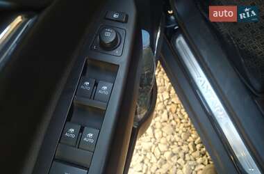 Позашляховик / Кросовер Opel Antara 2012 в 