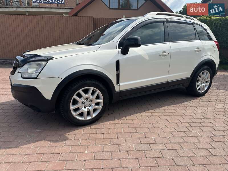 Внедорожник / Кроссовер Opel Antara 2010 в 