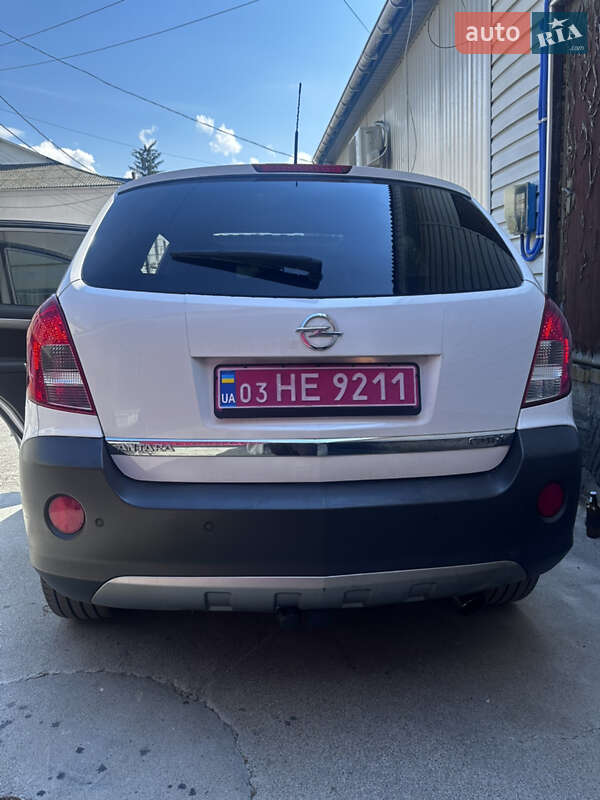 Внедорожник / Кроссовер Opel Antara 2012 в 