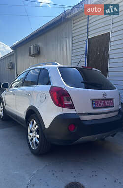 Внедорожник / Кроссовер Opel Antara 2012 в 