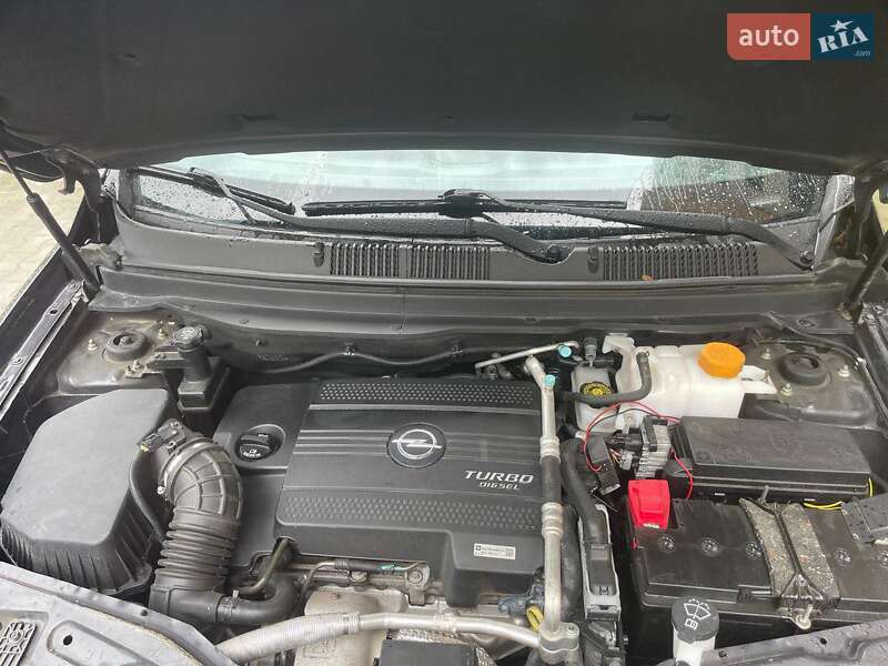 Внедорожник / Кроссовер Opel Antara 2013 в Черновцах