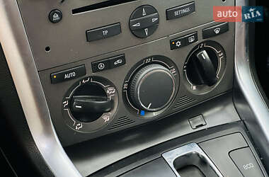 Внедорожник / Кроссовер Opel Antara 2010 в 