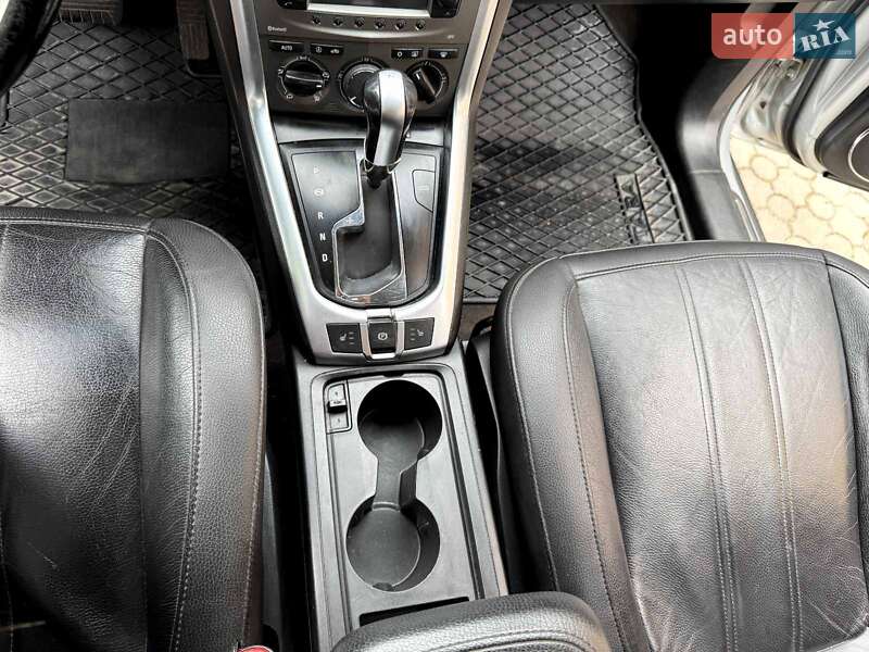 Позашляховик / Кросовер Opel Antara 2011 в Тернополі