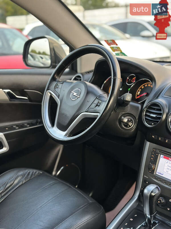 Позашляховик / Кросовер Opel Antara 2014 в Івано-Франківську