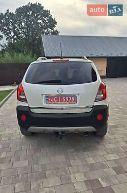 Позашляховик / Кросовер Opel Antara 2012 в 