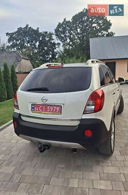 Позашляховик / Кросовер Opel Antara 2012 в 