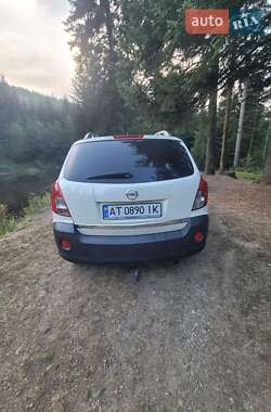 Позашляховик / Кросовер Opel Antara 2011 в 