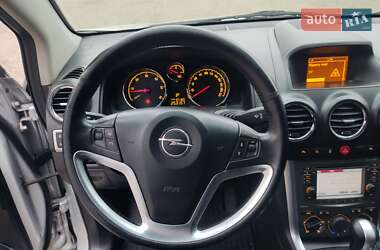 Позашляховик / Кросовер Opel Antara 2012 в 