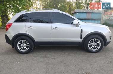Позашляховик / Кросовер Opel Antara 2012 в 