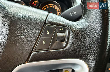 Внедорожник / Кроссовер Opel Antara 2011 в 