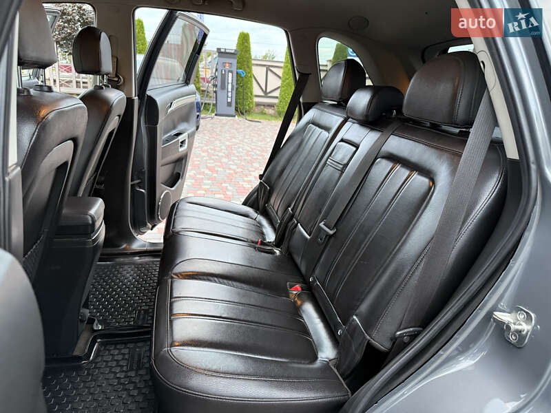 Позашляховик / Кросовер Opel Antara 2011 в Чернівцях