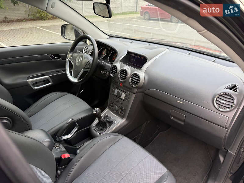 Позашляховик / Кросовер Opel Antara 2010 в Луцьку