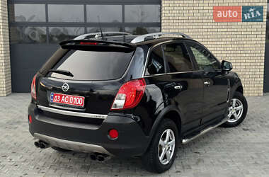 Позашляховик / Кросовер Opel Antara 2012 в 