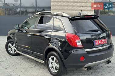 Позашляховик / Кросовер Opel Antara 2012 в 