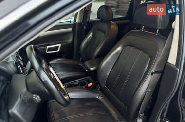 Позашляховик / Кросовер Opel Antara 2012 в 