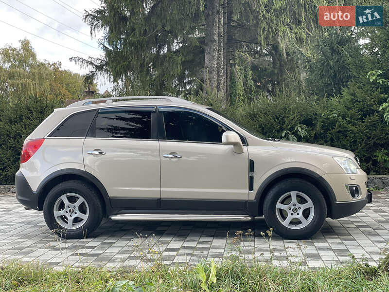 Внедорожник / Кроссовер Opel Antara 2012 в Староконстантинове