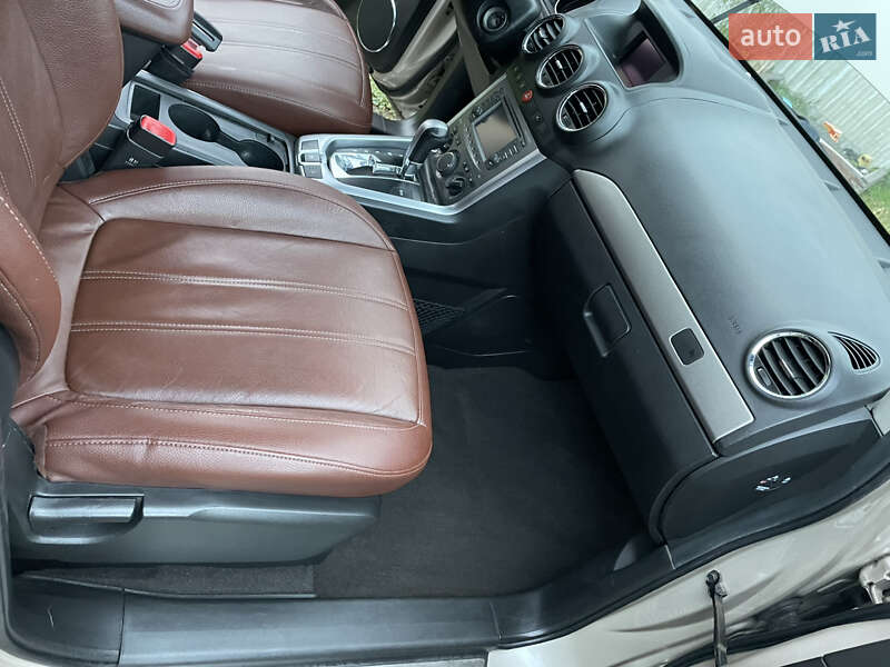 Внедорожник / Кроссовер Opel Antara 2012 в Староконстантинове