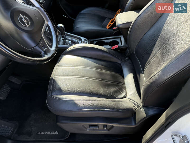 Внедорожник / Кроссовер Opel Antara 2011 в Ивано-Франковске