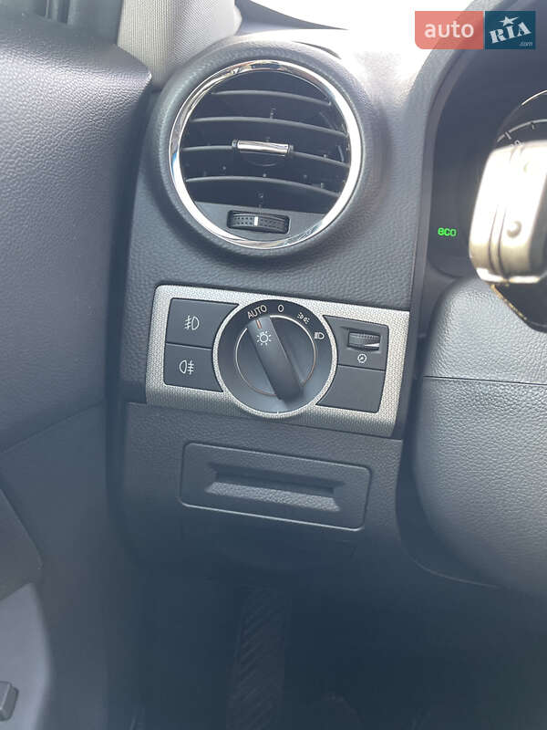 Позашляховик / Кросовер Opel Antara 2014 в Луцьку