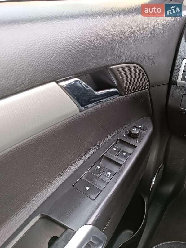 Внедорожник / Кроссовер Opel Antara 2013 в Тернополе