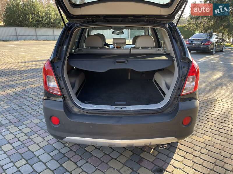 Позашляховик / Кросовер Opel Antara 2016 в Луцьку