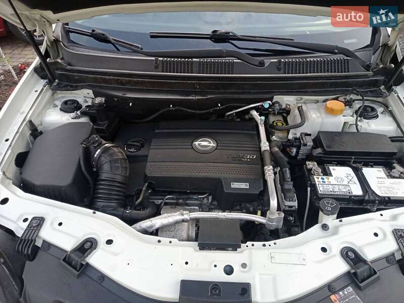 Внедорожник / Кроссовер Opel Antara 2012 в Ровно