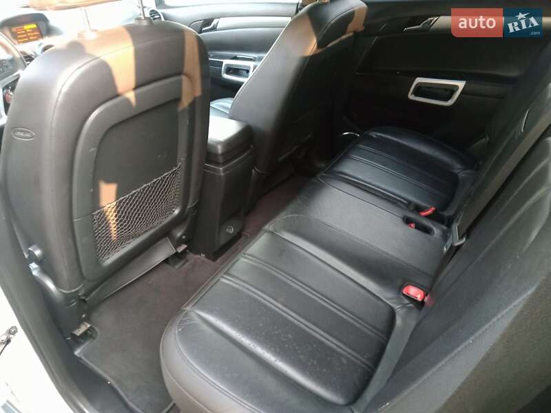 Внедорожник / Кроссовер Opel Antara 2012 в Ровно